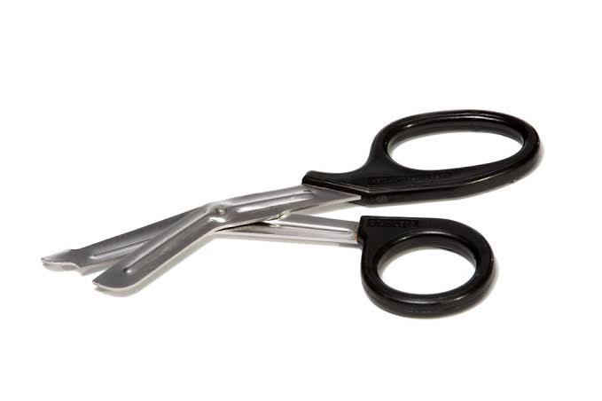 Universal scissors